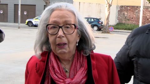 La madre de Itziar Castro, muy emocionada, agradece las muestras de cari�o recibidas