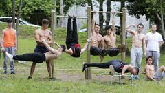 Una tarde de �street workout� en Nar�n
