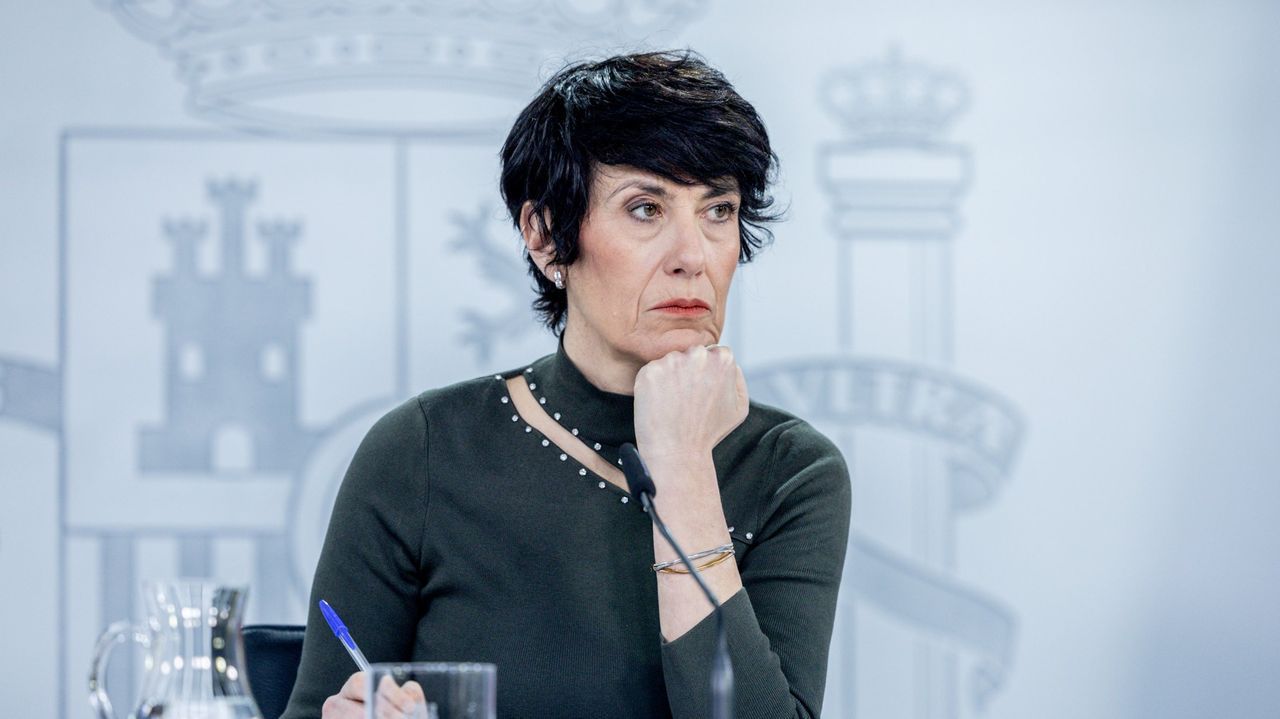 La Junta Electoral sanciona a la ministra Elma Saiz por usar el Consejo de Ministros como «acto de partido»