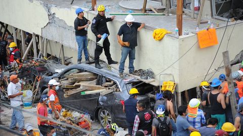 Labores de rescate en el colegio Enrique Rebsamen de Mxico