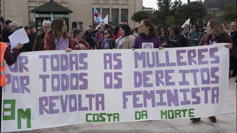 Concentraci�n en Cee de la plataforma �8M Costa da Morte�