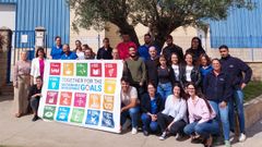 Un grupo de trabajadores de Congalsa en A Pobra alzaron la bandera de la iniciativa