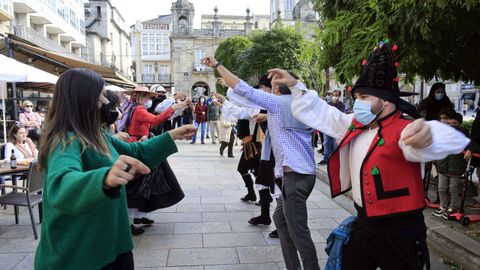 El baile, pero sobre todo la m�sica, fueron los protagonistas de este extra�o Domingo das Mozas 