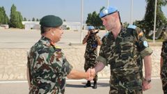 P�rez de Aguado, a la derecha, en Nepal