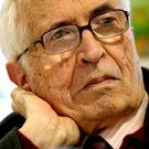 Neira Vilas har� doblete esta tarde en la Feria del Libro.