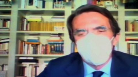 Aznar, durante su comparecencia por videoconferencia en el juicio por la caja B del PP