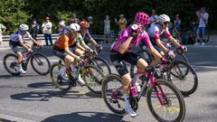 El pelot�n de ciclistas, durante una etapa del Tour de Francia.