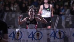 Paula del Bilbao y Rub�n Marqu�s, en la meta de la�San Silvestre de Oviedo