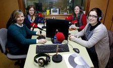 Maica Pose, Ana Casais, Teresa Veiga y Roc�o L�pez, ayer en Radio Voz Berganti�os.