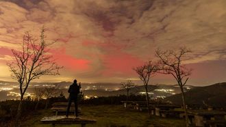 Aurora boreal desde el mirador del monte de San Nomedio en As Neves