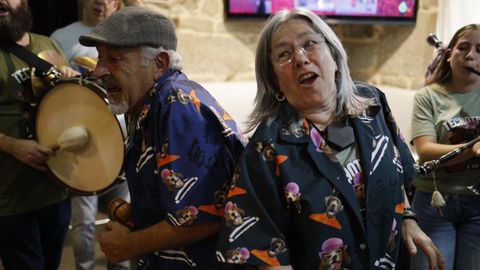 Cantos de taberna en Guitiriz en el primer d�a del Festival de Pardi�as 2026