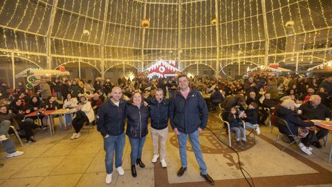 Mon�logos mortos de risa en Camelle, actuaci�n en el Recuncho Gastron�mico de Vimianzo