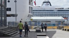 El Norwegian Sky, atracado en A Coru�a, en agosto del 2025