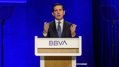 El presidente de BBVA, Carlos Torres Vila, durante su intervenci�n en la junta general de accionistas de la entidad celebrada en Bilbao