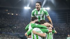 El Betis celebra uno de sus goles ante el Oporto.