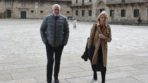 Los socialistas Sindo Guinarte y Marta Abal presentaron ayer sus propuestas para negociar los presupuestos del 2026