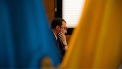 Adri�n Barb�n durante la entrevista