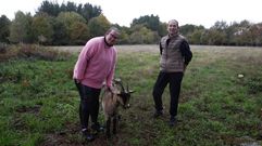 Tamar Dom�nguez (izquierda) y Carmen Rodr�guez, ganadoras del concurso de ideas empresariales de la Ribeira Sacra con un proyecto de queser�a artesanal