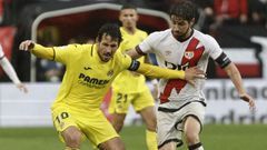 Santi Comesa�a, a la derecha, en el partido de este domingo ante el Villarreal