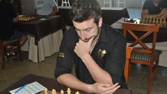 David G�mez, frente al tablero