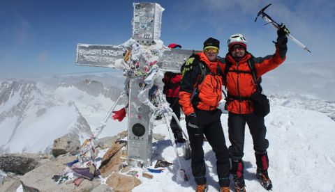 Jes�s Montero y Rub�n Su�rez recientemente en Pirineos, donde se prepararon para la escalada en hielo.