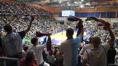 La afici�n del Obradoiro, entregada en Sar.