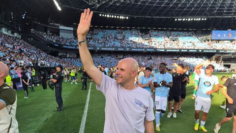 Fredi �lvarez, en Bala�dos, tras el ascenso del Celta Fortuna a Segunda Divisi�n.