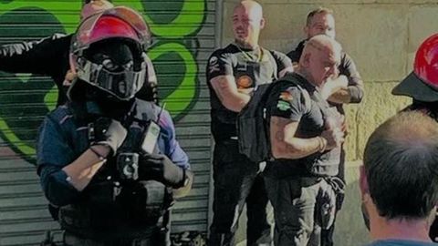 La Ertzaintza desplegó varias patrullas el lunes en la zona de San Francisco por la tensión que provocó la llegada de la empresa Horus Desokupa.