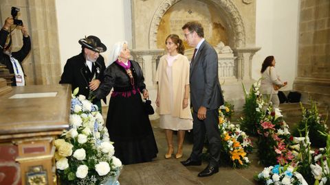 Ofrenda a Rosalía en el Panteón de Galegos Ilustres