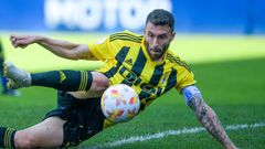 Borja Bast�n marcando el 0-1 a la Gimn�stica