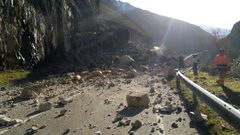 El argayo del Corredor del Nal�n que ha cortado el acceso a Campo de Caso.El argayo del Corredor del Nal�n que ha cortado el acceso a Campo de Caso