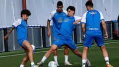 Mario Soriano, Diego Villares y Charlie Pati�o, en un entrenamiento del Deportivo