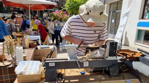 La Festa dos Maios de O Barco incluy una feria de artesana