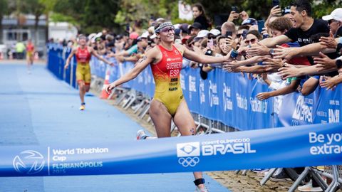 Sara Guerrero triatleta naronesa que compite a nivel internacional