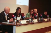 Garc�a Nores, Fern�ndez Lemos, Mar�a Meizoso, Jes�s Fern�ndez y C�sar Manso, ayer en el debate. 