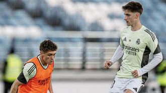 Manu Serrano, a la izquierda, con el Real Madrid.
