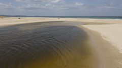Imagen que presentaba ayer, domingo, la zona de la laguna de Baldaio