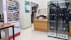 La exposicin Visionaire n50: artist toys se puede visitar hasta el 31 de marzo en la biblioteca de la Facultade de Belas Artes de Pontevedra