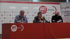 Jos Manuel Fernndez (UGT), Rafael Bravo (CCOO) y Luis Alonso (USO)