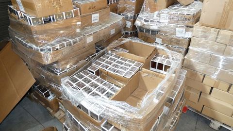 Mercanc�a falsificada incautada por la Agencia Tributaria en un control aduanero en Catalu�a