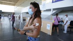 En el recinto ferial de Pontevedra se inici� este jueves la vacunaci�n contra el covid de los menores de 30 a�os