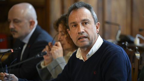 El consejero de Ordenaci�n de Territorio, Urbanismo, Vivienda y Derechos Ciudadanos, Ovidio Zapico, comparece en la Junta General