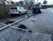 El granizo provoc� un siniestro en Cerceda con una farola derribada.