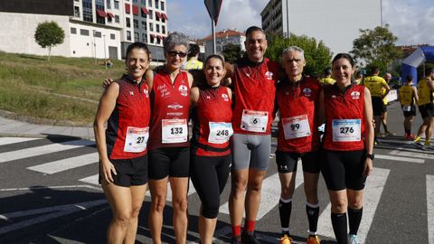 Una jornada de atletismo en A Valenz.Decenas de corredores participaron en la cita popular en el municipio de Barbads