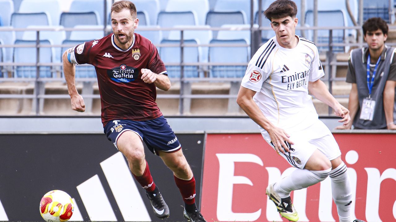 Álex González, el cántabro que llegó al Pontevedra para ser una leyenda