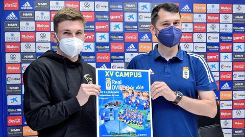 Viti Rozada y Pablo Valcarce, en el Carlos Tartiere