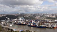 Vista de una de las terminales de contenedores de la empresa lusa