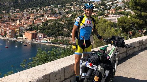 Pi�eiro, en la costa de mediterr�neo