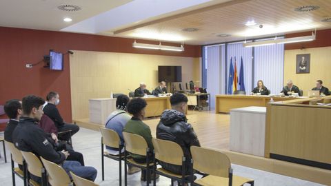 Juicio contra seis acusados de participar en una reyerta y agredir a polic�as junto a El Molin�n