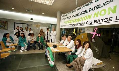 El personal del Hospital ha organizado ya varios actos en contra de los recortes.